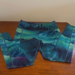 Constantly varied gear Aurora Borealis full length leggings